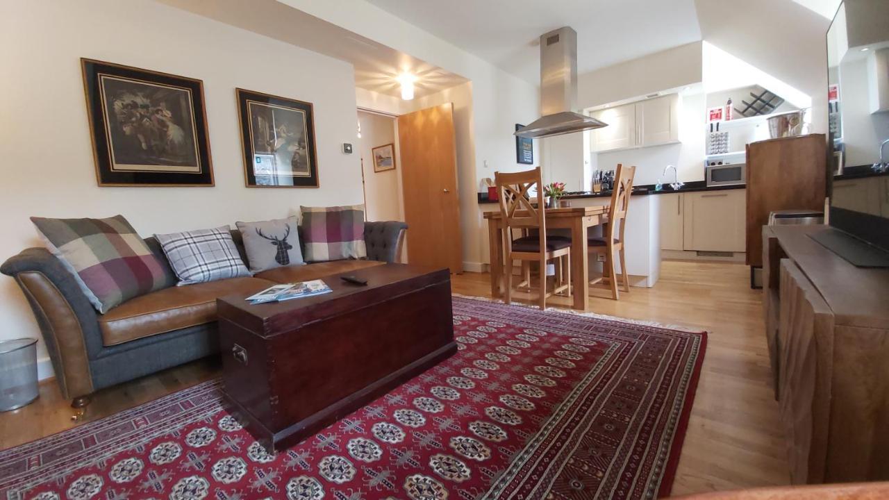 Loch Ness Moat House Apartments Форт Аугустус Экстерьер фото